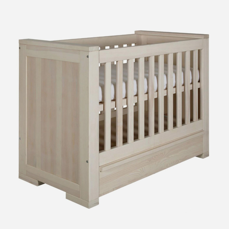 Kidsmill pure wood babykamer met ledikant commode en linnenkast-1