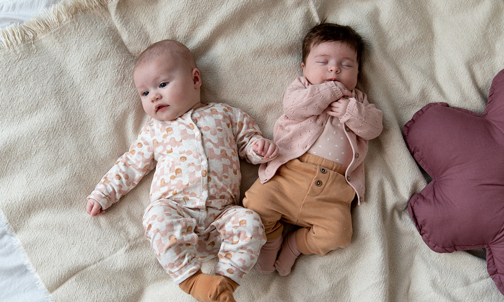 beneden kust tweede Nieuwe Prénatal babykleding collectie 'Little Wonder'