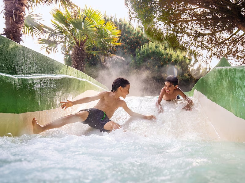 vakantiepark aan zee zwembad center parcs de haan