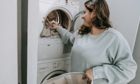 Babykleertjes drogen met zorg
