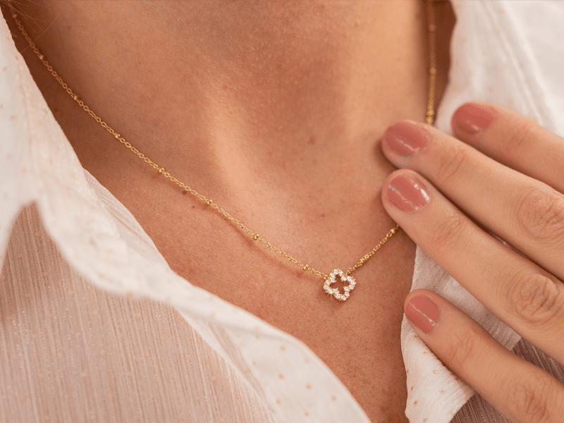 KAYA Sieraden bolletjes ketting klaver en kristallen zilver verguld goud