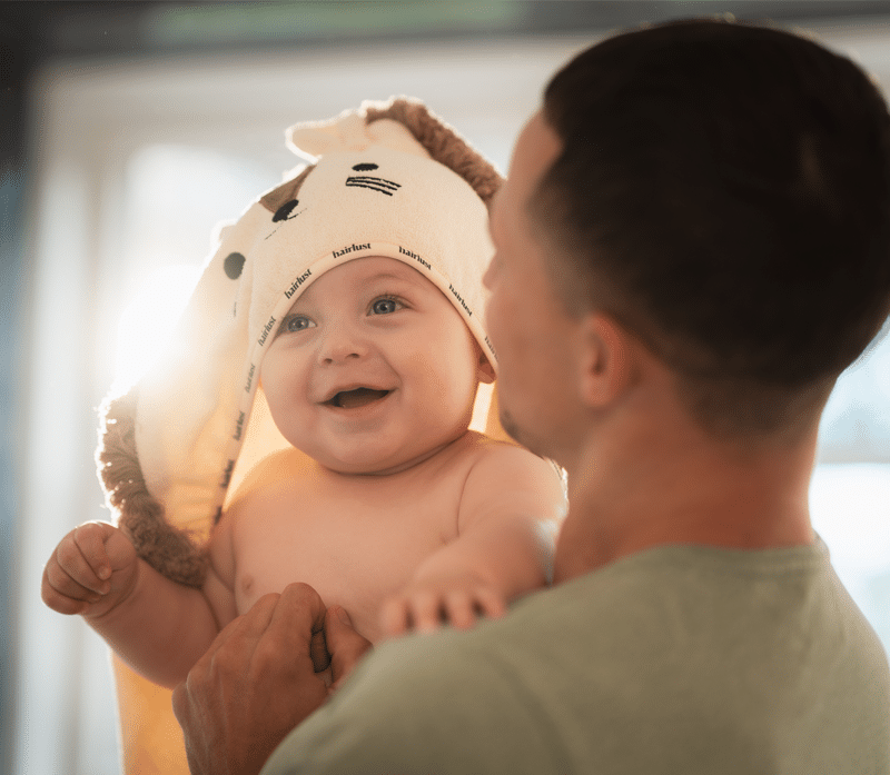 Tiny Tangles Ultrazachte baby badcape van bamboemix met capuchon Hairlust